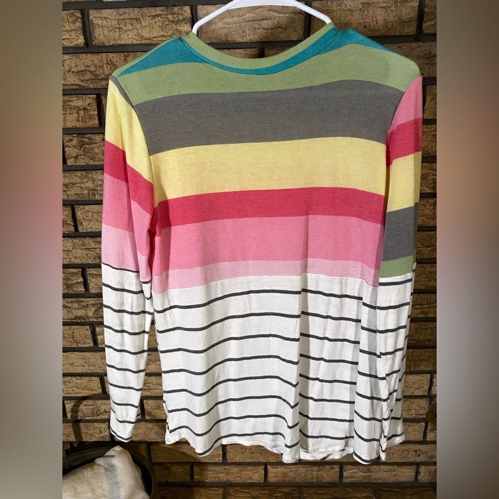143 story blouse‎ - Picture 5 of 5
